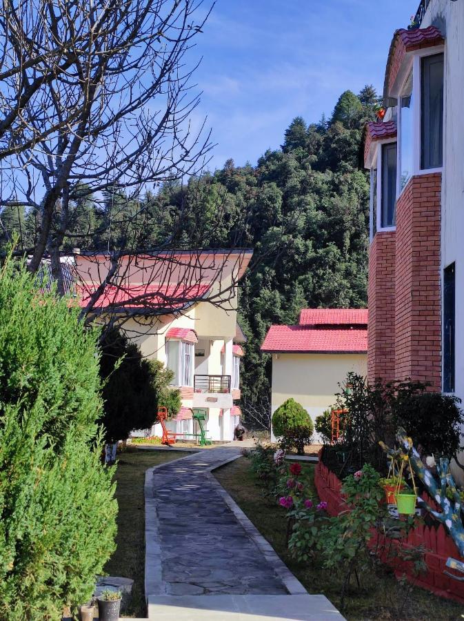 Mist N Meadows Resort Rajgarh  Luaran gambar