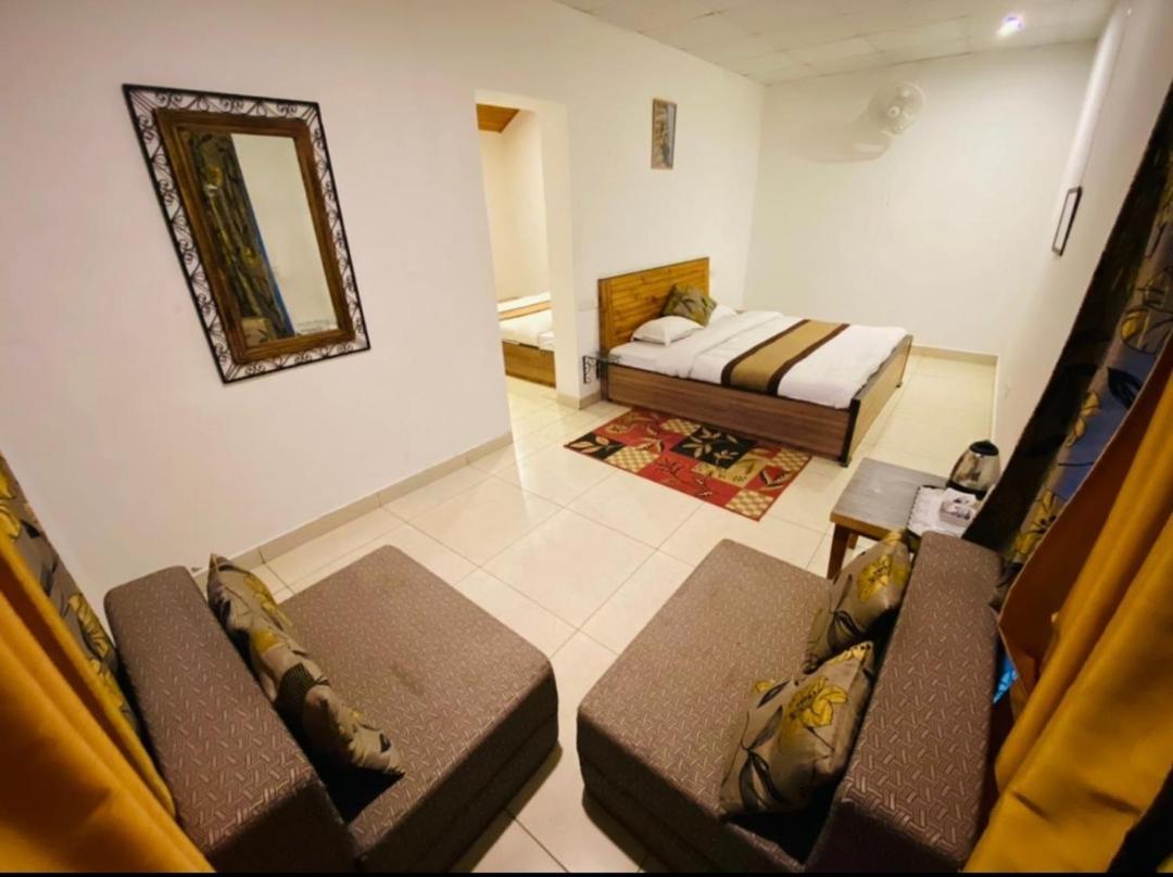 Mist N Meadows Resort Rajgarh  Luaran gambar