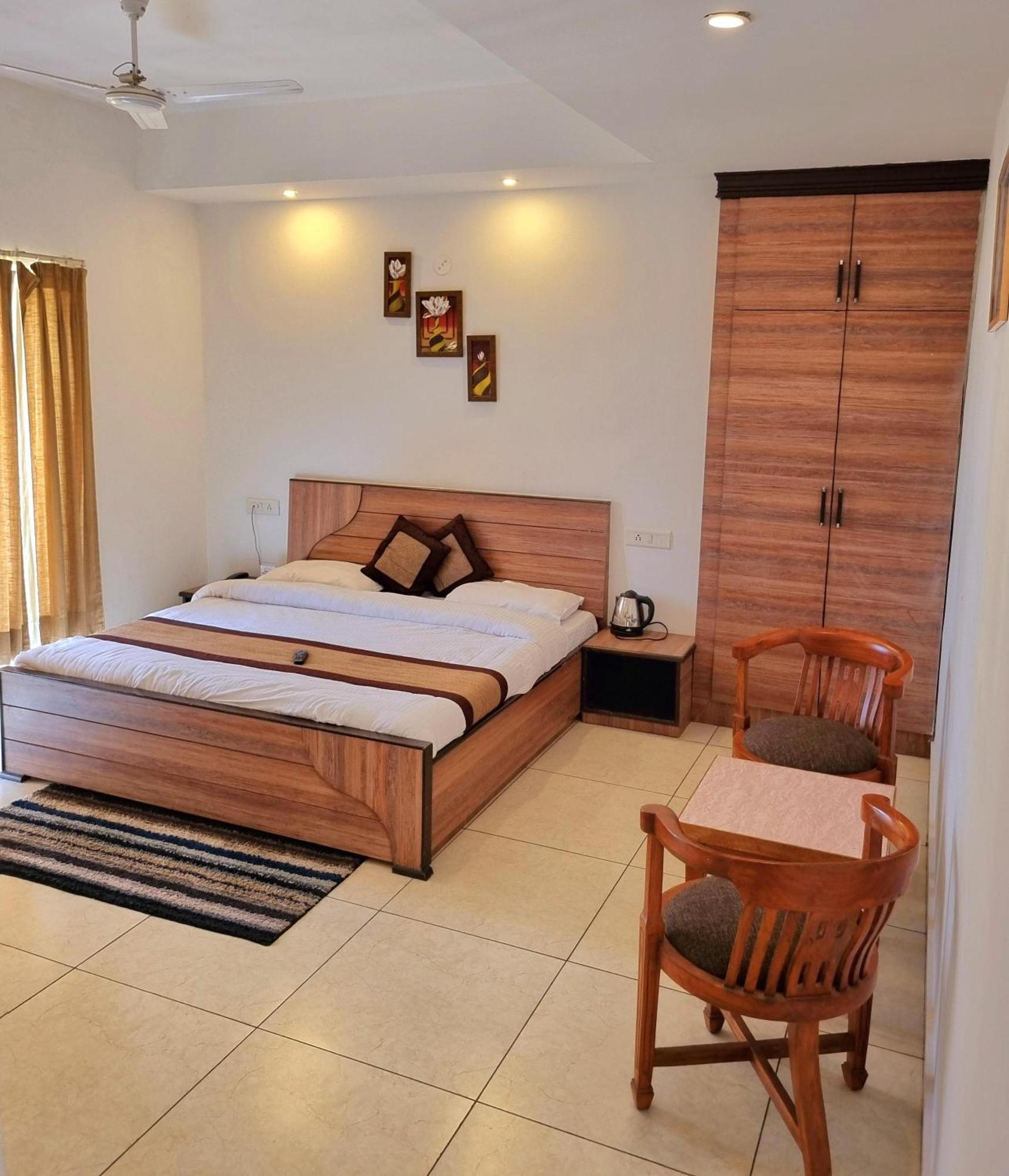 Mist N Meadows Resort Rajgarh  Luaran gambar