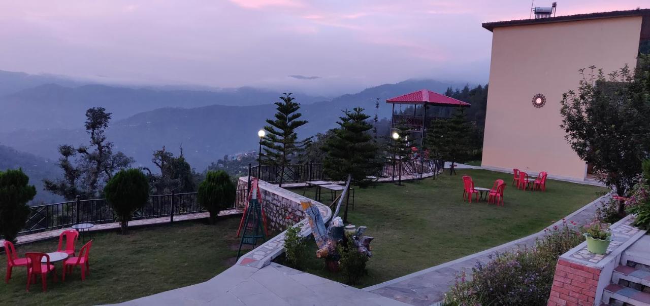 Mist N Meadows Resort Rajgarh  Luaran gambar
