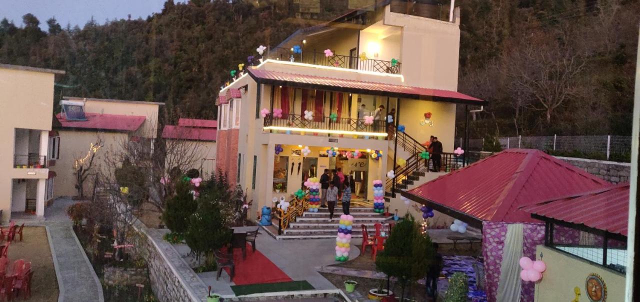 Mist N Meadows Resort Rajgarh  Luaran gambar